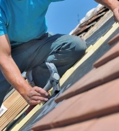 Comment choisir un couvreur à Dijon pour votre rénovation de toiture ?