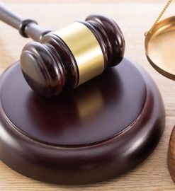 Comment un avocat accompagne les artistes dans le monde des NFT ?